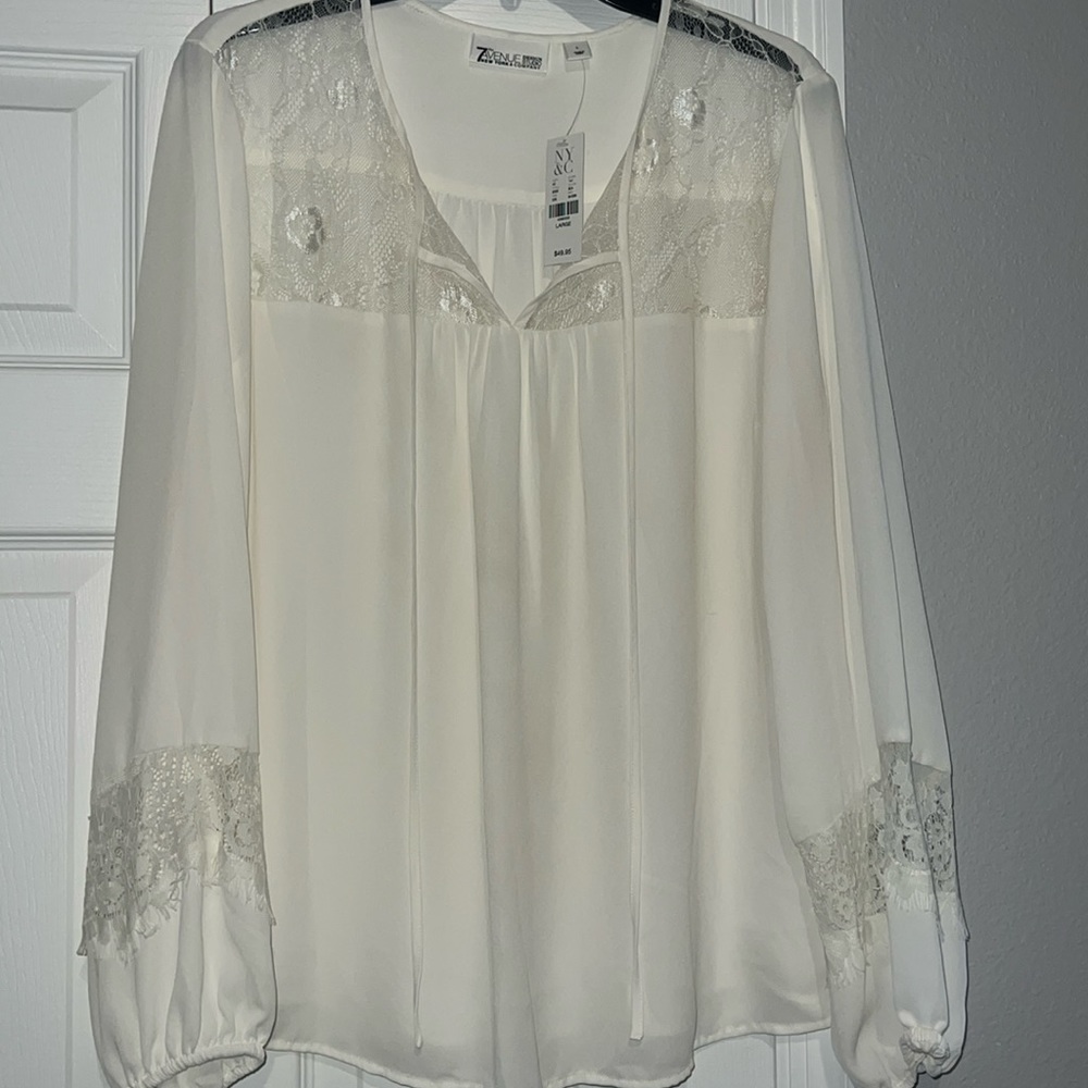 Brand new white blouse ny & co. Size L